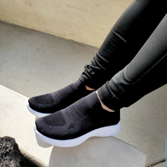 Stretch Knit Slip On Bllack Sneakers - Picture 4 of 4